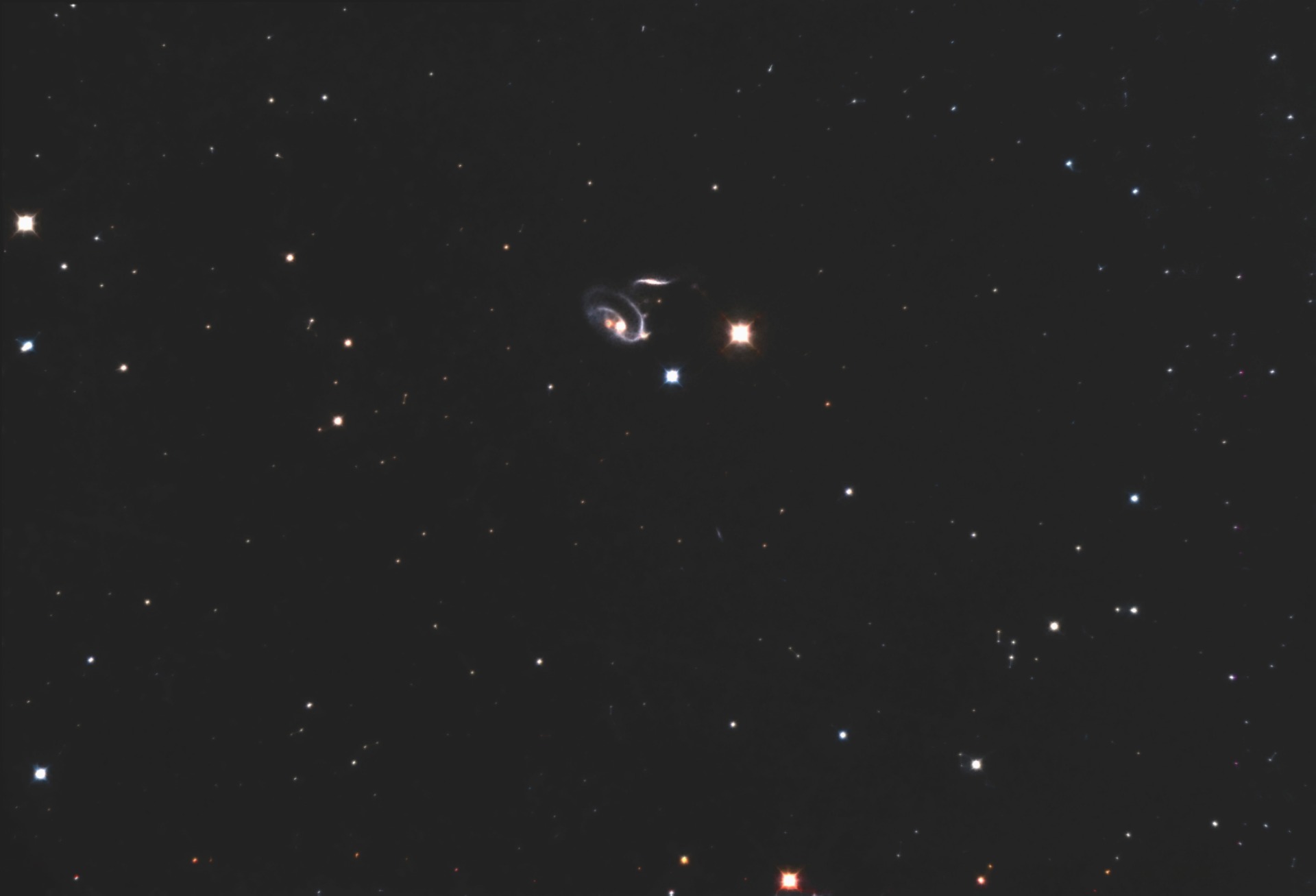 Arp 273, RC250, 6h20 de pose LRVB juin-aout 2022.